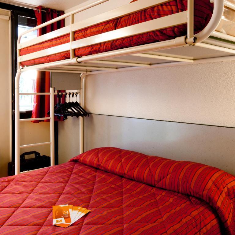 Premiere Classe Lyon Sud - Chasse Sur Rhone Екстер'єр фото