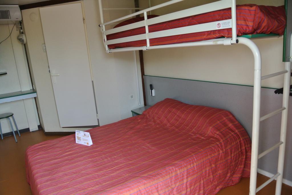 Premiere Classe Lyon Sud - Chasse Sur Rhone Екстер'єр фото
